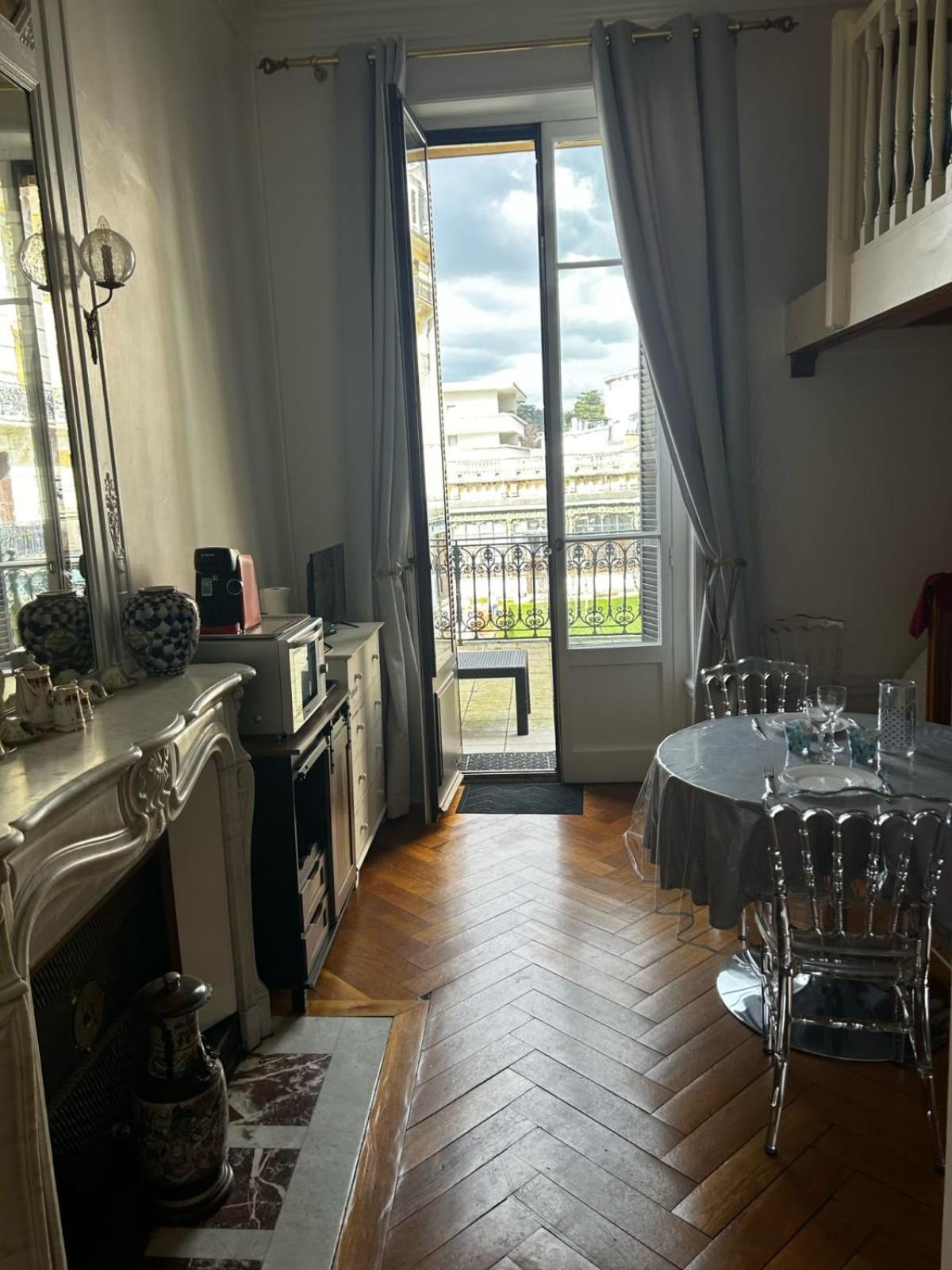 Le 121 - Palace Le Bernascon * Aix-les-Bains