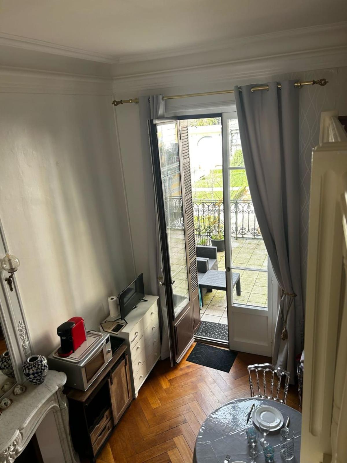 Le 121 - Palace Le Bernascon * Aix-les-Bains
